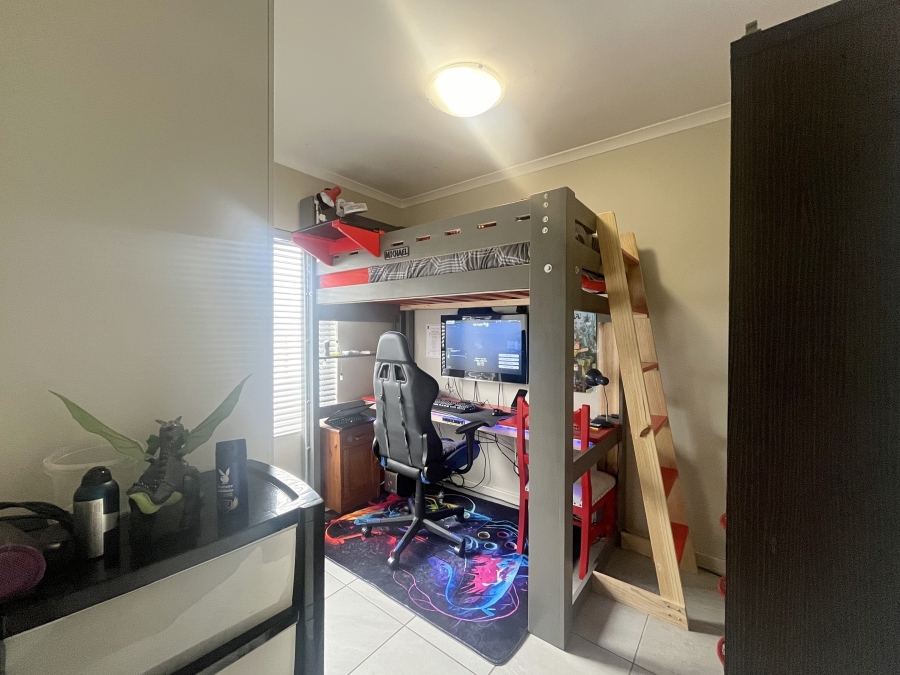 To Let 2 Bedroom Property for Rent in Brackenfell South Western Cape